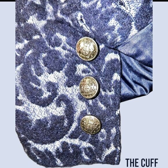 LIKE NEW CABI Women's Soft Floral  Blue & Gray Blazer. - Picture 9 of 15